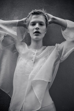 ORGANZA JACKET WITH RHINESTONE BUTTONS - Zara фото 6