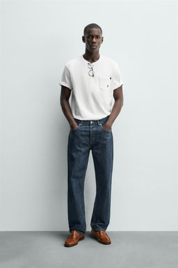 CAMISETA BOXY FIT TEXTO CAPRI / Blanco roto