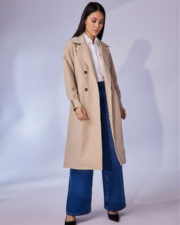 Плащ женский 

АРТ. 31811w черный/42