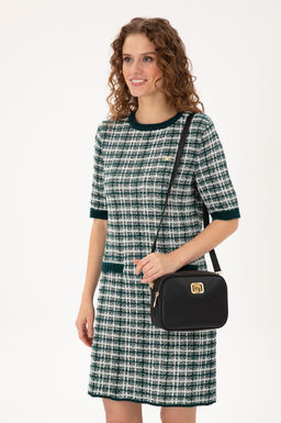 Женская черная сумка через плечо Неожиданная скидка в корзине