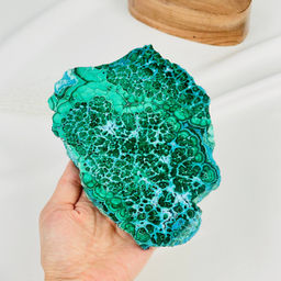 Срез Хризоколлы в Малахите на подставке