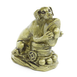 Собака со слитком в лапах 5см