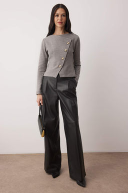 Gri Asimetrik Dugme Detayl? Regular Orme Bluz TWOAW26BZ00274