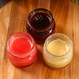 Подарочный набор Счастливый новый год: 2 крем-меда и варенье с шишками по 30 г - Доброе здоровье фото 3