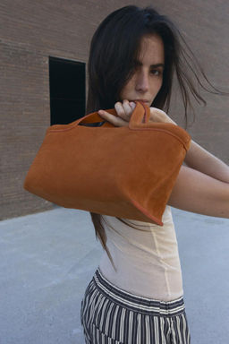 MINI TOPSTITCHED SPLIT SUEDE TOTE BAG