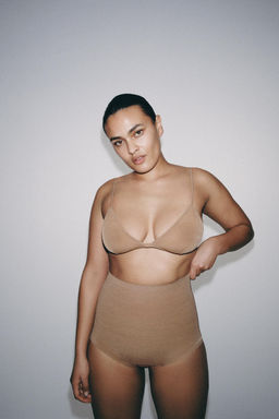 BRAGUITA CINTURA ANCHA CON POLIAMIDA / rosa claro