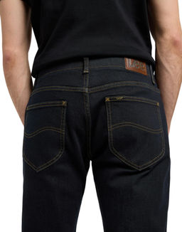 Джинсы мужские