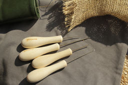 Gamma CON-03 Шило сапожное (с крючком) с березовой ручкой 1 шт в чехле d 1,4