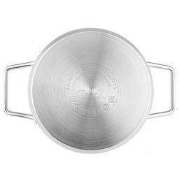 Кастрюля из нержавеющей стали "Сascade" 2л, д18см, h9-13,5см, s0,6мм, дно д16,5см, s2,9мм, стеклянная крышка со стальным ободом и сливом, пароотовод, капсулированное дно, полировка внешняя - матовая, внутренняя - матовая, ручки из нержавеющей стали н