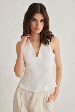 Ekru V Yaka Slim Fit Dokuma Bluz TWOSS25BZ00055