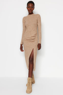 Bej Bisiklet Yaka Yumos Midi Y?rtmacl? ve Buzgu Detayl? Fitted Orme Elbise TWOAW24EL00246 - Trendyolmilla фото 4