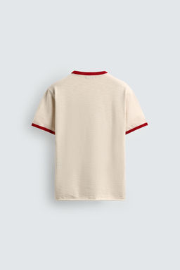 CAMISETA PUNTO CONTRASTE TEXTO / Crudo