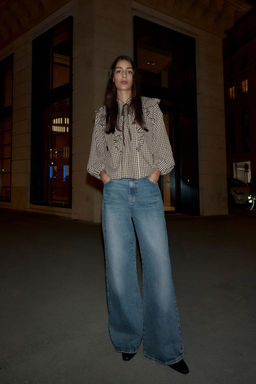 RUFFLED GINGHAM BLOUSE - Zara фото 6