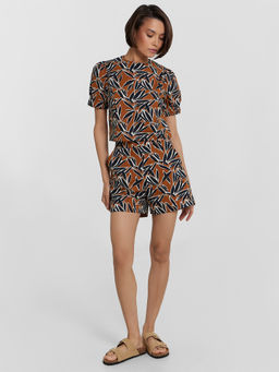 Шорты женские коричневые с принтом "листья"