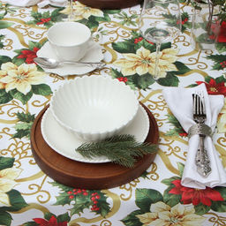 Скатерть Доляна Праздничные украшения 145*220 см, 100% п/э  фото 3