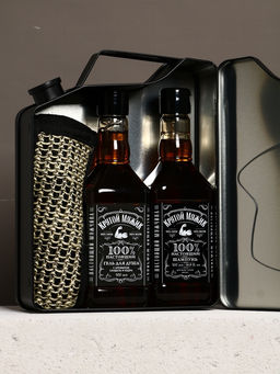 Подарочный набор «Крутой мужик», гель для душа во флаконе виски, шампунь и мочалка лента, Чистое счастье