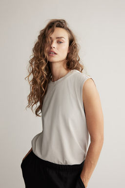 Camiseta de deporte sin mangas en DryMove