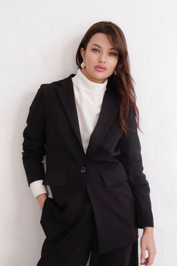 11366 Костюм брючный чёрный