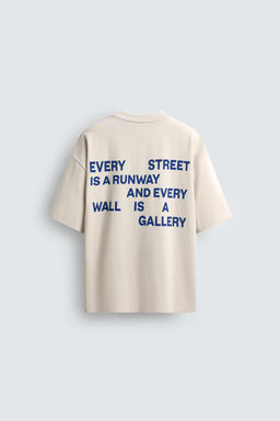CAMISETA ESTAMPADO COMBINADO / Blanco roto