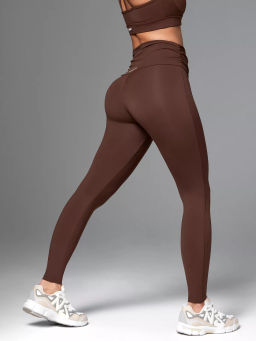 Спортивные леггинсы