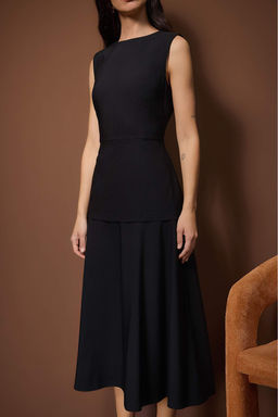 Trendyol Studio Siyah Midi Esnek Dokuma Elbise TWOAW26EL00307 - Trendyolmilla фото 3