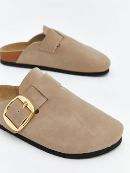 S?et G?r?n?ml? Kad?n Ev Terli?i