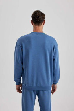 Базовый свитшот Oversize с круглым вырезом - Defacto фото 10