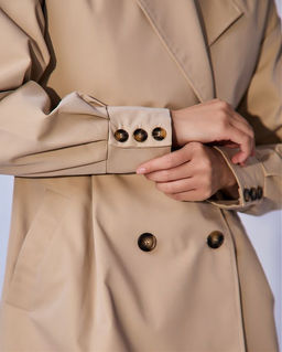 Плащ женский 

АРТ. 31811w черный/42