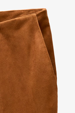 LIMITED EDITION LEATHER SUEDE FLARE TROUSERS - Zara фото 7