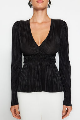 Trendyolmilla Ekru Pilise Detayl? Kruvaze Kapamal? F?rf?rl? V Yaka Orme Bluz TWOAW24BZ00278