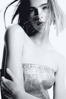 Vestido bandeau en denim brillante - H&m фото 3