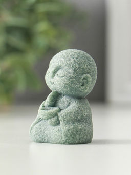 Цена за 2 шт. Фигурка песчаник «Маленький монах с чётками - священные писания», 3.3×4×7 см