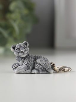 Брелок "Тигр лежит маленький" 3см