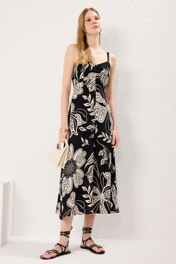 Siyah Cicekli Etegi Belden Ac?lan Gipeli Midi Dokuma Elbise TWOSS25EL00036