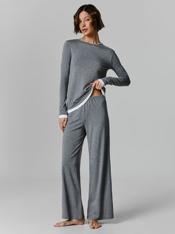 КОМПЛЕКТ ЖЕНСКИЙ (ДЖЕМПЕР, БРЮКИ)