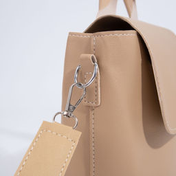 Сумка-мессенджер на клапане, цвет бежевый - Simaland фото 4