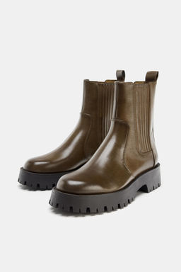 DISTRESSED-EFFECT TRACK-SOLE ANKLE BOOTS - Zara фото 3