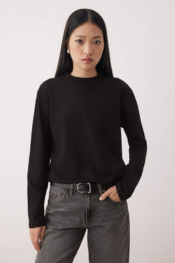 Siyah-Beyaz 2li Paket %100 Pamuk Regular Kal?p Uzun Kollu Dik Yaka Orme T-Shirt TWOAW26TS00006