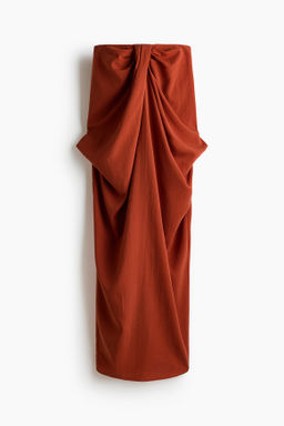 Vestido bandeau con nudo decorativo