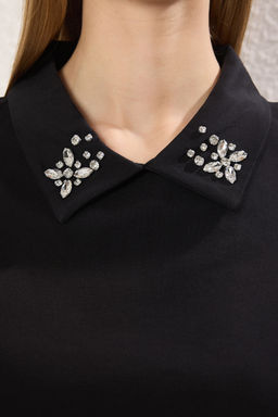 Siyah Kal?n Pamuklu Polo Yaka Tas Detayl? Regular/Normal Kal?p Orme T-Shirt TWOSS25TS00052