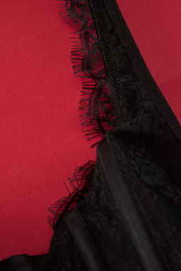 Siyah Dantel Balen Detayl? Kaps?z C?tc?tl? Orme Body THMSS25BD00001