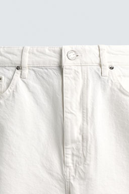 BERMUDA BAGGY FIT / Blanco