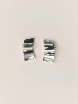 Серьги акцентные из мятого металла с камнем / Zarina  фото 4