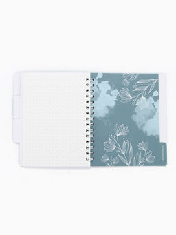 Цена за 2 шт. Блокнот с разделителями А6, 48 листов «Мир начинается с тебя»