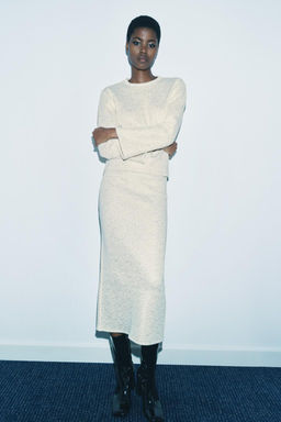 METALLIC THREAD RUSTIC SWEATER