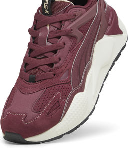 Кроссовки взрослые