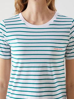 Bisiklet Yaka ?izgili Kad?n Ti??rt