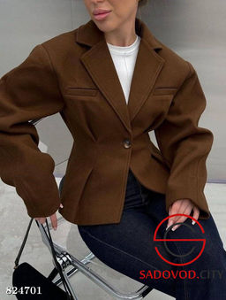 Пиджак-пальто укороченный и приталенный на осень.