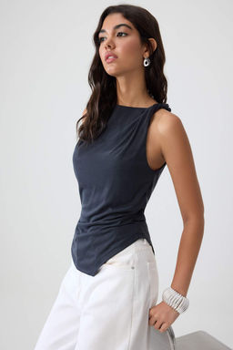 Antrasit D_z Fitted Kay_k Yaka Kolsuz Asimetrik Modal _rme Bluz TWOSS26BZ00981 - Trendyolmilla фото 2