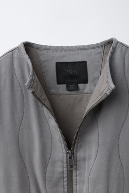 CAZADORA ACOLCHADA FLUIDA / Gris antracita